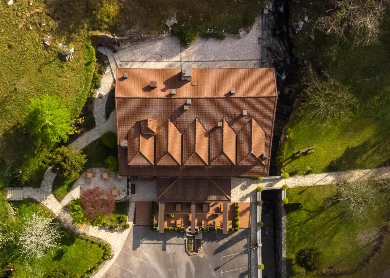 Logis Hotel Restaurante La Casa De Juansabeli Лас-Аренас Екстер'єр фото